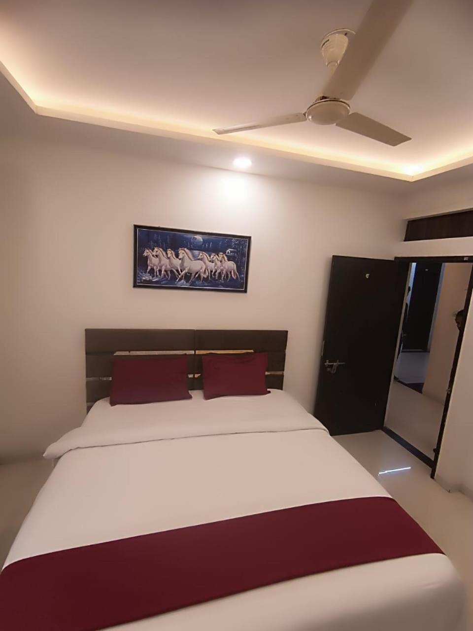 Hotel Kiwi Inn Vijaynagar Scheme 78 Indore Exterior foto