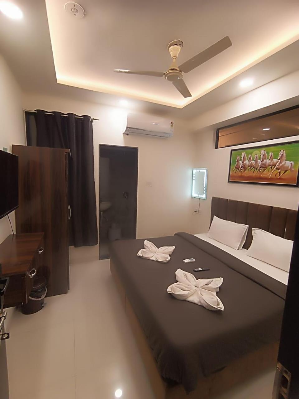Hotel Kiwi Inn Vijaynagar Scheme 78 Indore Exterior foto